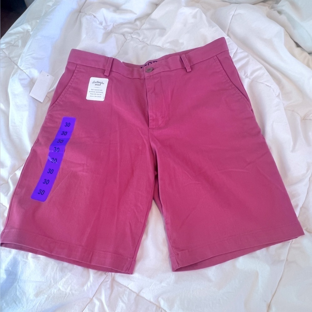 NWT IZOD FLAT FRONT MENS STRETCH SHORT RELAXED FIT SALTWATER WASH ROSE COLOR